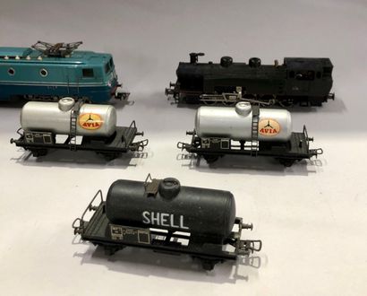 null TAB, CFSN VB et PMP HO

Lot de cinq locomotives diverses : une locomotive type...