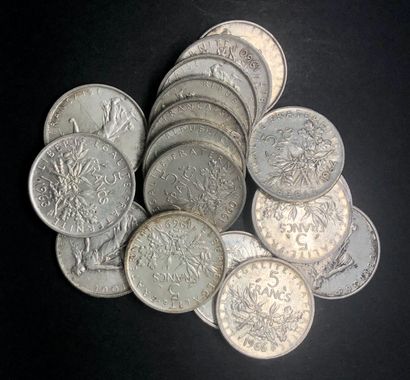 null Lot de 17 pièces 5 Francs Semeuse Argent, environ 205 g