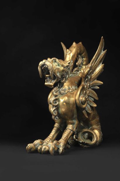null Dans le goût de Gabriel VIARDOT 

Dragon ou griffon en bronze doré.

34.5 x...
