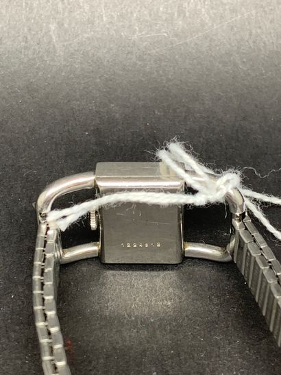  HERMES Paris / JAEGER-LECOULTRE 
Modèle Etrier (16 x 21 mm) 
Montre-bracelet de...