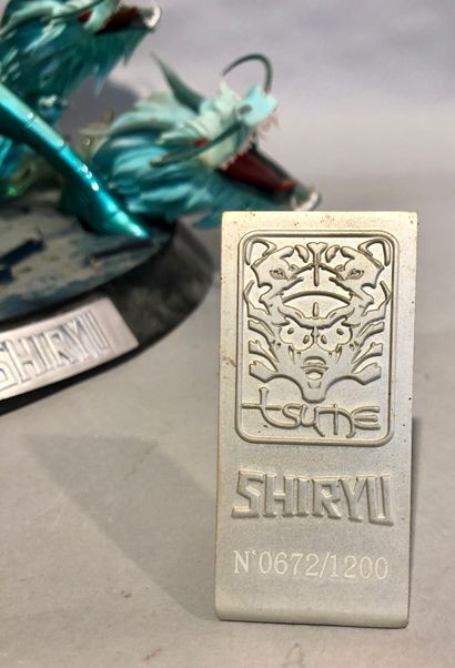 null TSUME 

Dragon Shiryu 

Figurine en résine 

Avec sa plaque d'édition : numéro...