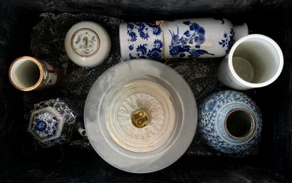 ASIE, CHINE/ Bleu-blanc 
1 grand vase balustre...