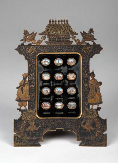 null Indian school of the 19th century

In a gilt and patinated brass easel frame,...