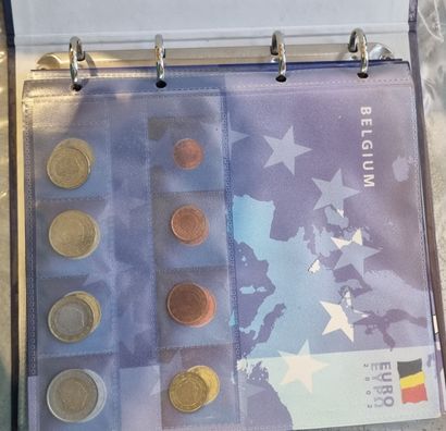 null EURO COIN COLLECTION: classeur de monnaies euro 2002, incomplet

On joint

5...