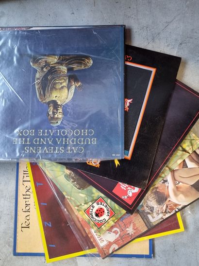 null MUSIQUE 

Lot de disques vinyls 33 trs et 45trs: Neil Young, Crosby-Stills Nash;...