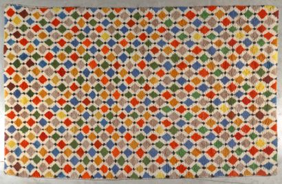 null Lilly KALMAN 

Rectangular wool carpet with multicolored geometrical diamond...