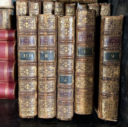 null Paris. Livres anciens et modernes de formats variés dont Lebeuf, Fouquier, Histoire...