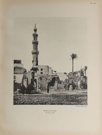 null HAUTECOEUR (Louis), WIET (Gaston). The mosques of Cairo. I. Text. II. Album....
