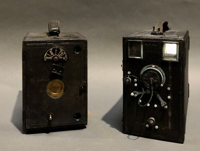  Set of two various Detective cameras including a 