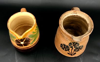 null ART POPULAIRE- ALSACE
Lot de deux pots anciens en céramique vernissée à décor...