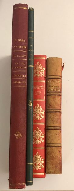 LITTERATURE - ROMANS
Lot de 4 livres : 
-...