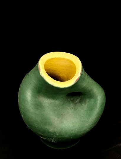 null SCHWABISCHE MAJOLIKA-MANUFAKTUR- Krug
Vase de forme libre en céramique émaillée...