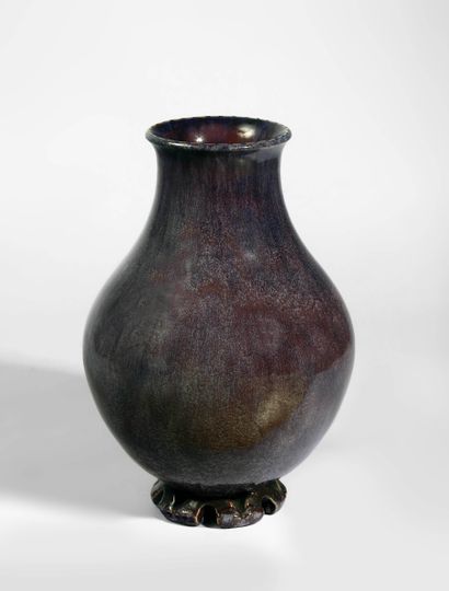null Frédéric KIEFER (1894 - 1977) 
Vase de forme balustre à col resserré, en grès...