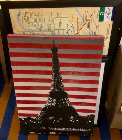 null PARIS 
Lot d'encadrements (toiles imprimées, affiches et reproductions), et...