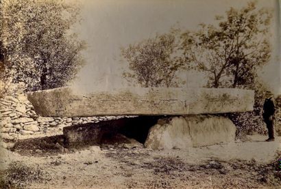 null Mieusement. Mégalithes: Dolmen de la Pierre Martine à Livernon (Lot), 1892 et...