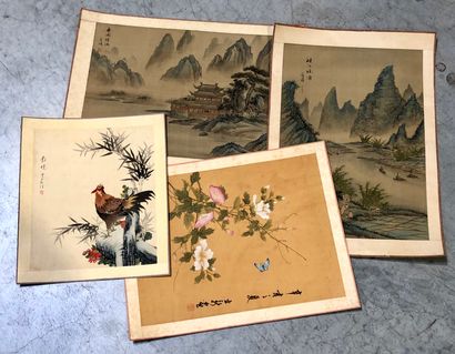 null Chine, XXe siècle
Quatre peintures à l’encre et couleurs sur soie, à décor de...