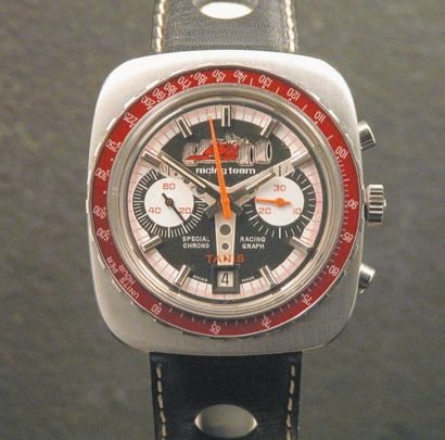 TANIS RACING TEAM vers 1970 Original chronographe bracelet en acier. Boîtier rectangle,...