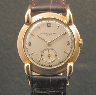 VACHERON CONSTANTIN N° 298126 vers 1940 Belle montre-bracelet en or, boîtier rond,...