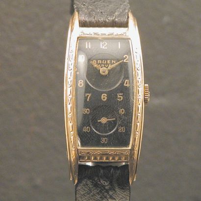 GRUEN DOCTOR 'S WATCH DUODIAL vers 1930 Montre-bracelet curvex en métal plaqué or...