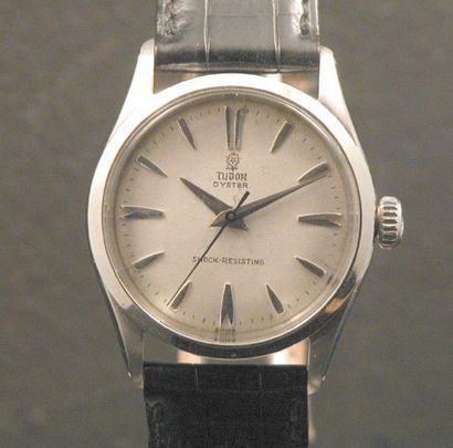 TUDOR by ROLEX OYSTER Réf : 7934 vers 1960 Montre-bracelet en acier, boîtier tonneau,...