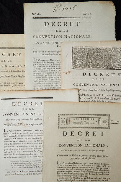 null Billets de confiance et patriotiques.
Réunion de 5 décrets de la Convention
Nationale...