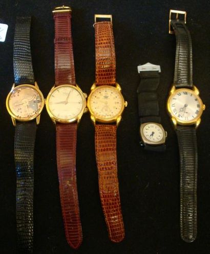 null Lot de 5 montres-bracelets (dont 4 homme), cadrans ronds acier