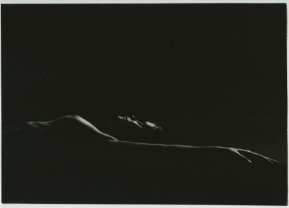 Wieslaw ZIELINSKI «Nude 1», vers 1970. Tirage argentique d'époque, 16,5 x 23,6 cm....