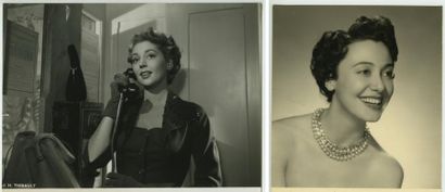 null Cinéma. Quarante-trois photographies, vers 1950. Tirages argentiques d'époque,...