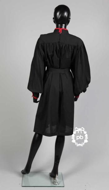 BAROCCO Boutique ROBE tunique en coton noir, petit col montant et poignets boutonnés...