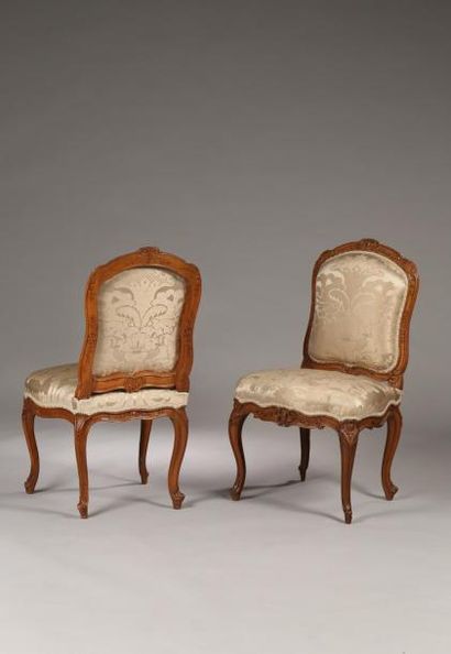 Jean-Baptiste I TILLIARD (1685-1766) Exceptionnelle et rare paire de chaises de salon...