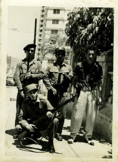 null CUBA Sept photographies des rebelles castristes, de février 1958 à janvier 1959....