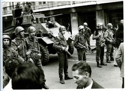 null Révolution Portugaise. Vingt photographies, du 25 avril 1974 (révolution des...