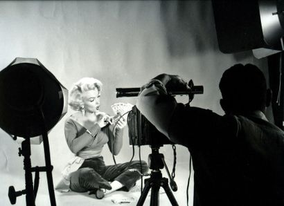 John FLOREA (1916-2000) Marilyn Monroe en studio, vers 1955. Tirage postérieur, 27,1...
