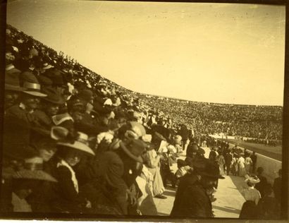 null Jeux olympiques d'Athènes, 1911. Huit épreuves argentiques d'époque, de 8,5...