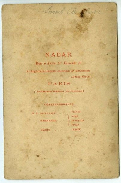 Nadar (Gaspard-Félix Tournachon, dit) (1820-1910) Deux portraits de Sarah Bernhardt,...