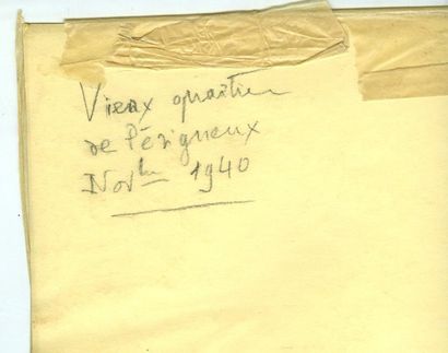 ANONYME Vieille rue de Périgueux, 1940. Tirage argentique d'époque (sur papier velours),...