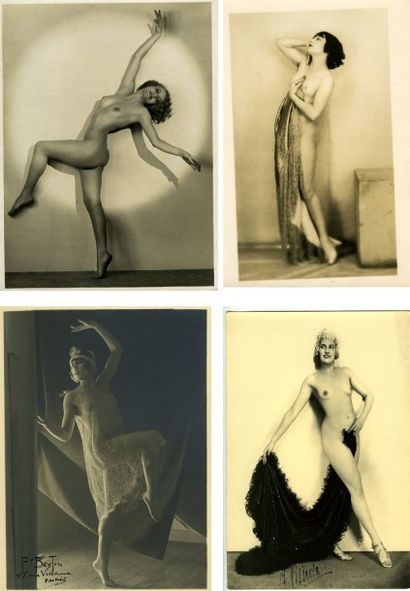 null Nus féminins. Quatre photographies, vers 1930. Tirages argentiques d'époque,...