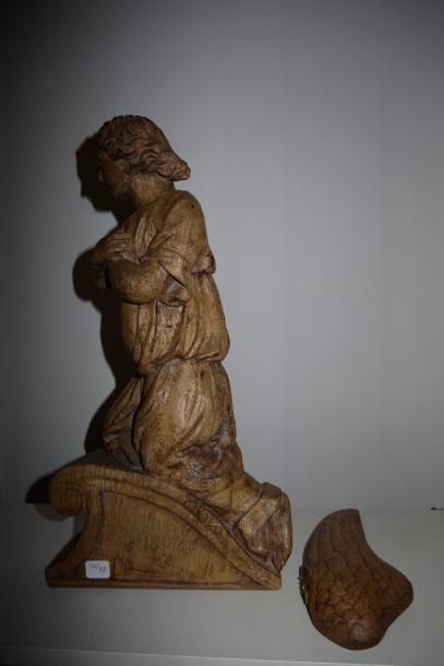 null Ange en prière, sculpture en chêne sculpté et décapé, XVIIIe siècle, hauteur:...