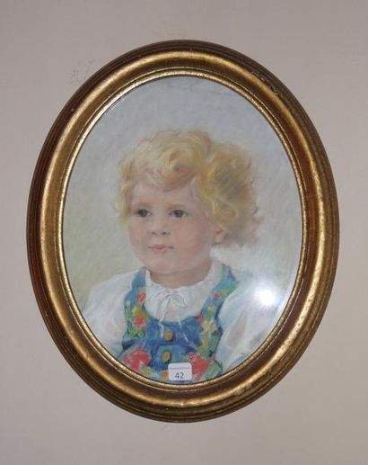 null "Portrait d'enfant", gouache ovale, 29 x 23 cm