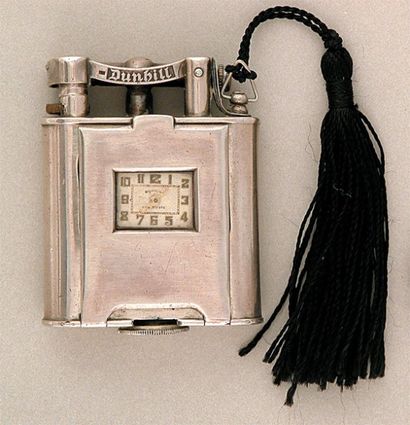 null Montre incorporée dans un briquet, marque ?Dunhill', argent, vers 1920.