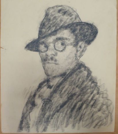 Albert Voisin dit VANBER (1905-1994) Autoportrait Fusain sur papier, cachet de l'atelier...