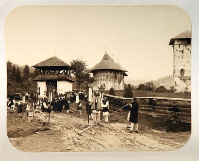 Stelian PETRESCU La Roumanieen photographies album contenant 23 photographies de...