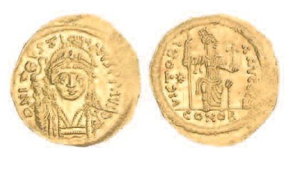 null BYZANCE, Justin II (567-578). Solidus de Constantinople au buste de face de...