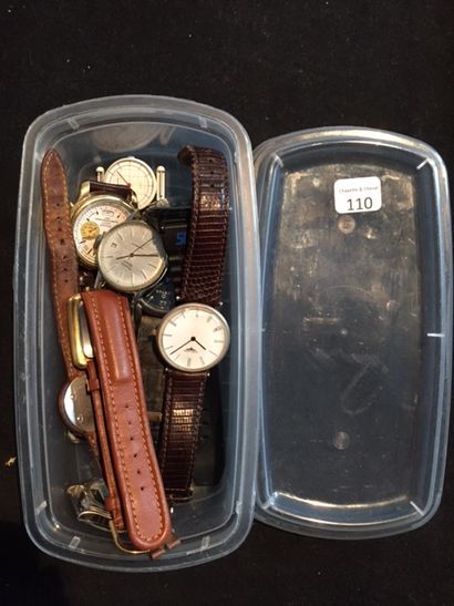 null Dix montres-bracelets quartz, marques diverses