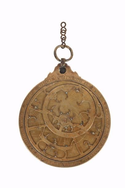 Important astrolabe maghrébin, probablement...