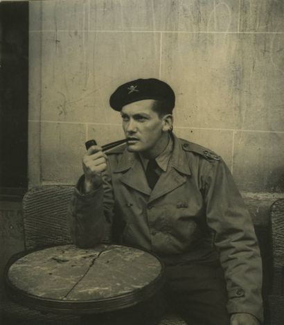 Serge LIDO (1906-1984) Portrait de Jean Marais dans son uniforme de la 2ème D.B.,...