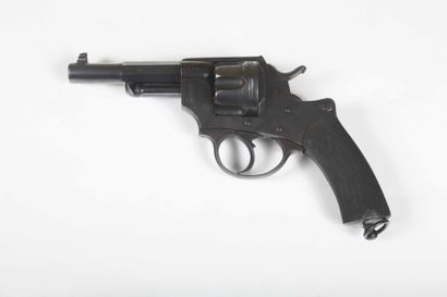 null Revolver type 1874 d'officier, fabrication civile, calibre 11mm/73.
Canon rond,...