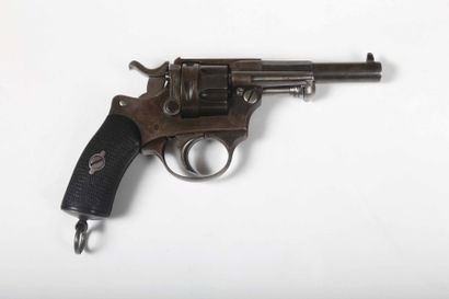 null Petit revolver modèle 1874, fabrication civile, six coups, calibre 7 mm environ.
Canon...