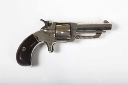 null Revolver Wesson & Harrington n°3, 5 coups, calibre 32 Rimfire.
Canon à pans...