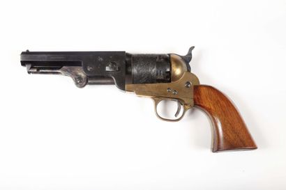 null Revolver type Colt Pocket.
A.B.E. Reproduction moderne pour le tir.